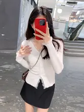 レースデザインのVネックニットトップス【女性用・フィット感・春用】