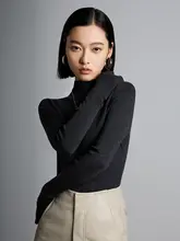 厚手のハイネックウールセーター【女性用・冬季・シームレス・タイトフィット・美しいデザイン】