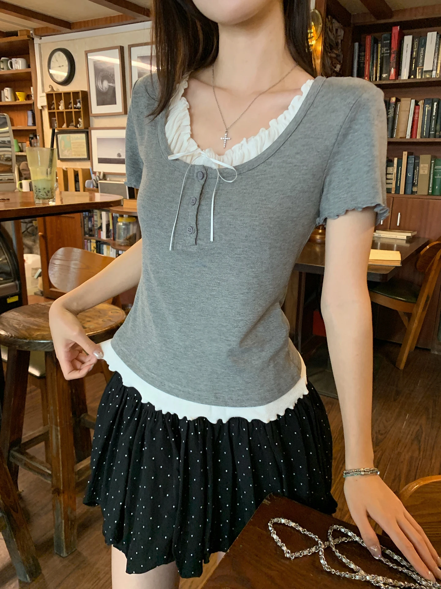 重ね着の季節にどうやってTシャツを選ぶべきか？夏のライブシーンで使えるアイテムとは？