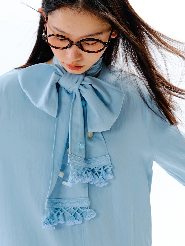 ブルー調のレトロH型シャツドレス【スカーフ付き・一枚仕立て】：推し活服ブランドとしてのデザインと実用性