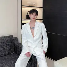 背中のレースメッシュデザインが特徴のスーツ【ユニークデザイン・タイトフィット・男性用】（セットアップ対応）