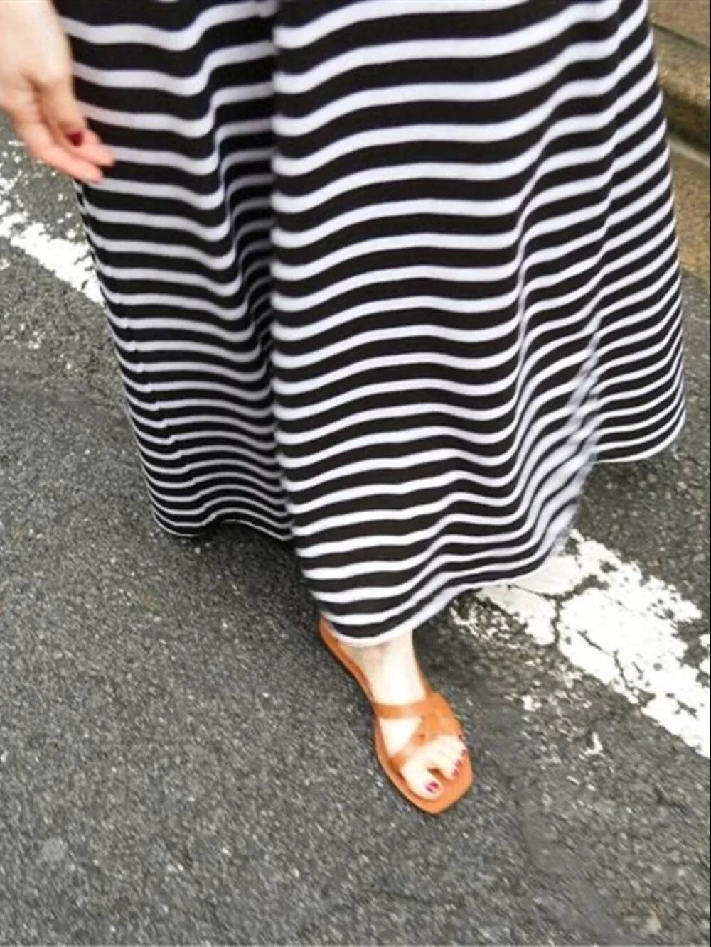 150センチの低身長女性が着ても自然なシルエットになるワンピースは？