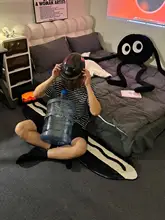 黒灰色ラグ リビング オフィス 大面積 コンクリートフロア 男性部屋