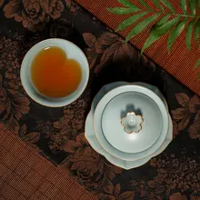 汝窯の花模様ティーセット【陶器製・ギフトにも最適】