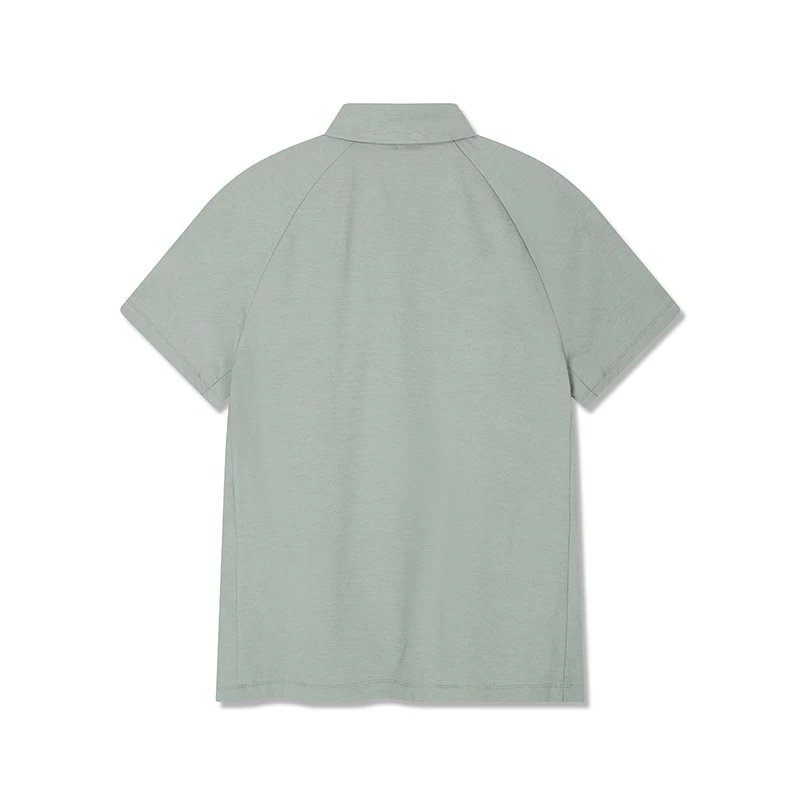 快適さを追求したスポーツTシャツ：高級スポーツウェアとしての実用性とデザインのバランス