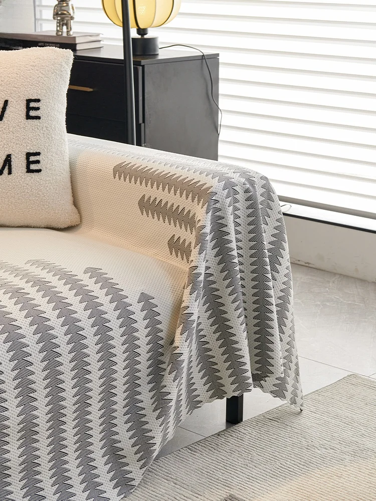 夏用クールソファマット：滑り止め・アイスシルク・全包カバーの実用性とサイズ選定ガイド