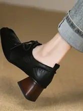 快適な黒のスクエアトゥミドルヒールパンプス【本革・太ヒール・深めのデザイン】