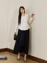 大きいサイズ レディース上品ウエスト絞りトップスと黒メッシュスカート（セットアップ対応）