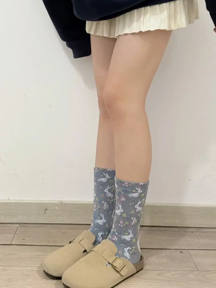 立体ウサギデザインのコントラストカラー中長丈ソックス：40代女性向けおすすめパックの実用性と価格比較