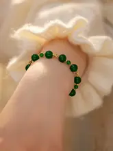セイセイリアンデザインのシンプルで上質な緑玉髓ブレスレット【女性用・軽やかで個性的】