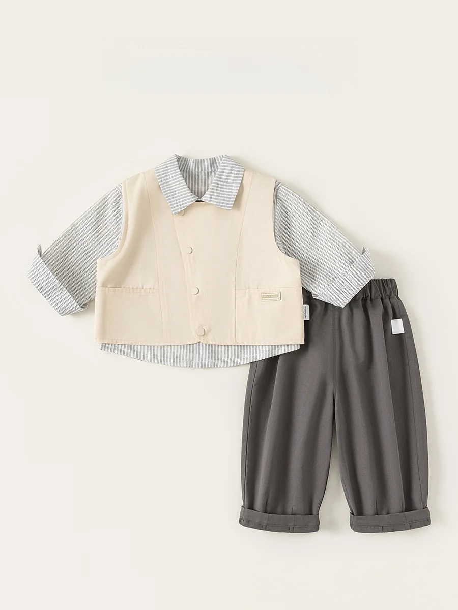 20度服装子供：春季カジュアル男の子用ベスト付きトラ柄シャツとパンツのコーディネート（セットアップ対応）