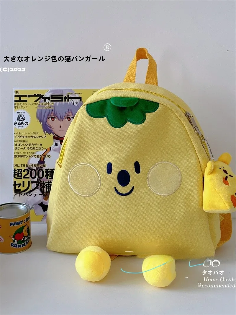 可愛らしいキャラクターキャンバスミニリュック：日本風女性向けの軽量日常バッグの実用性と使い方