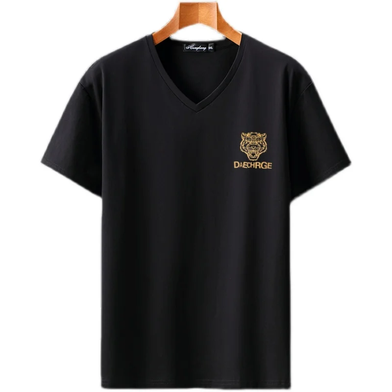 Tシャツが伸びるのを防ぐには？極上の柔らかさと伸縮性を兼ね備えたVネックTシャツの選び方