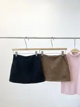 黒いスエード風ミディスカート【低ウエスト・体型カバー・Aライン・防透けデザイン】