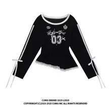 不規則なフリルデザインのウエストシェイプオフショルダーロングスリーブTシャツ【春用・斜め襟・ ショート丈】
