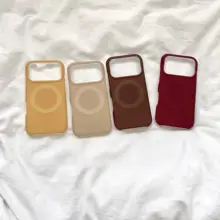 シンプルで洗練されたデザインのマグネット式スマホケース【iPhone用・柔らかい質感・秋冬トレンド】