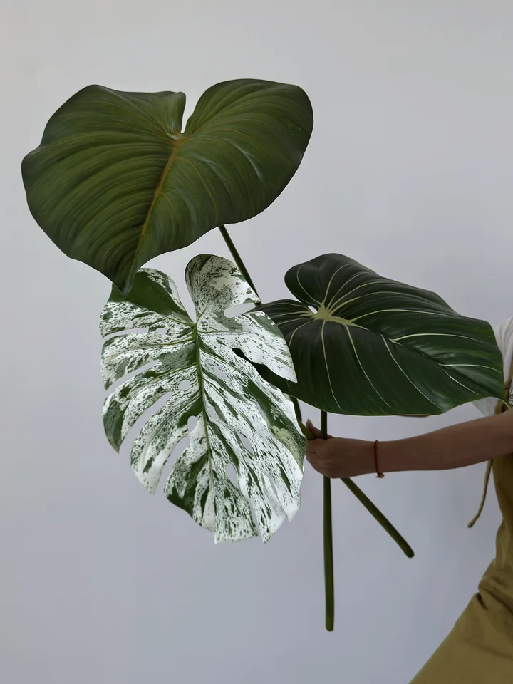 リアルな質感の大型フィ葉人工観葉植物【竹蔓デザイン・高級感ある仕上がり】