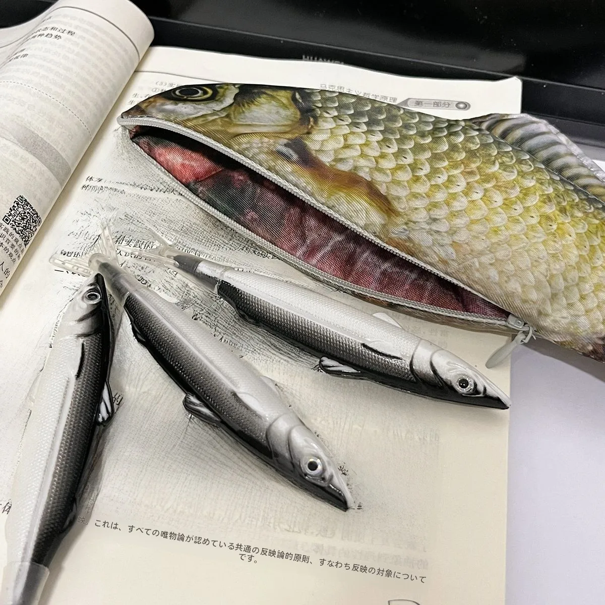 魚型ペンケース WJ-0559：中学生男子向けの実用性とデザインのバランスを検証