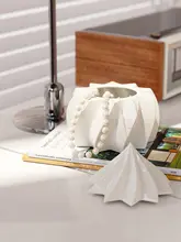 クリーム型デスク収納ボックス【陶器製・インテリア装飾用】