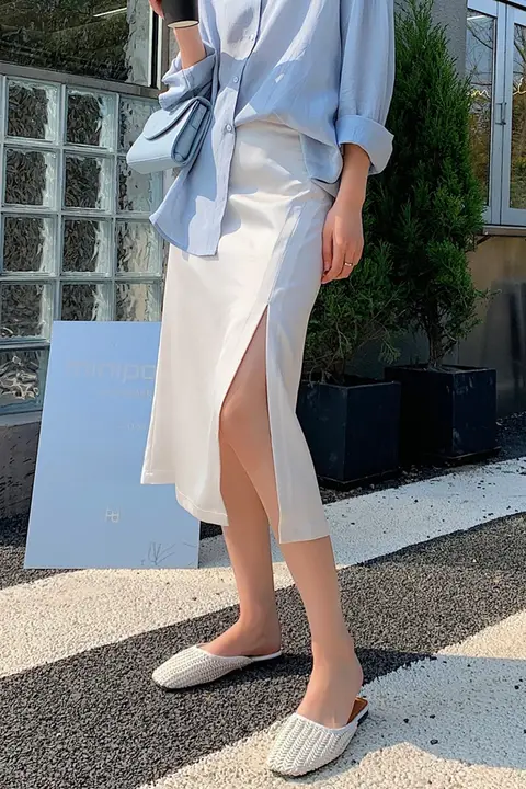 Aライン ハイウエストスリットスカート【サテン風・タイトフィット・女性用】
