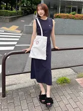 デザインが魅力的！フリル付きメッシュ花柄厚底サンダル