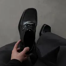 ブラックのスクエアトゥシューズ【厚底・ビジネスカジュアル・通勤用】