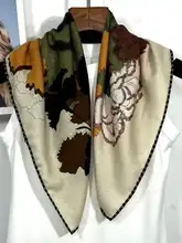 秋の葉のガーデンデザインのシルクウールスクエアスカーフ【高級感あふれる柔らかさ・秋冬用】