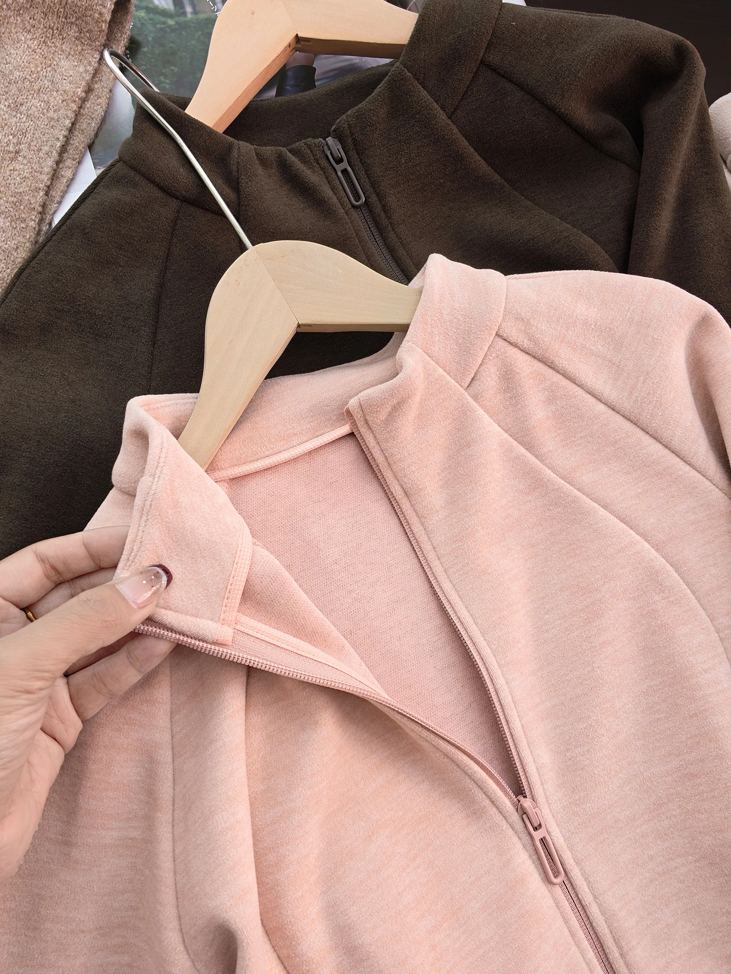 服大人っぽいと感じる、日常の1着に何が大切なのか？
