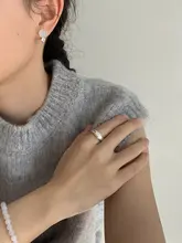 白玉髓とジルコンのピアス【耳たぶに穴あけ不要・エレガントな中華風デザイン】