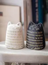 可愛いミニ猫デザインのデスクトップ装飾品【カラフル・招き猫・茶卓用】