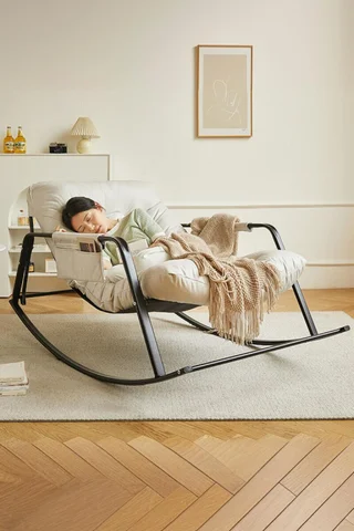 TAO | シンプルデザインのラウンドネックセーター【スタッズ付き
