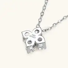 デザイン性の高い四葉モザン石ネックレス【S925シルバーペンダント・鎖骨ラインに最適】