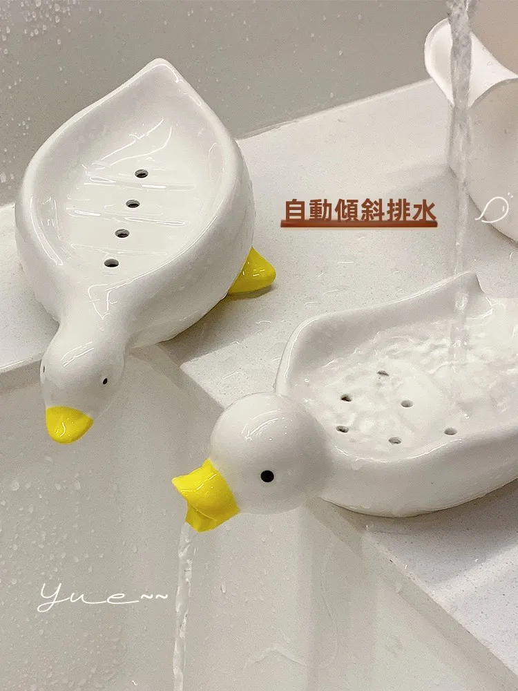 おふろのおもちゃで心を癒すには？アヒルの陶器ソープディッシュがおすすめの理由
