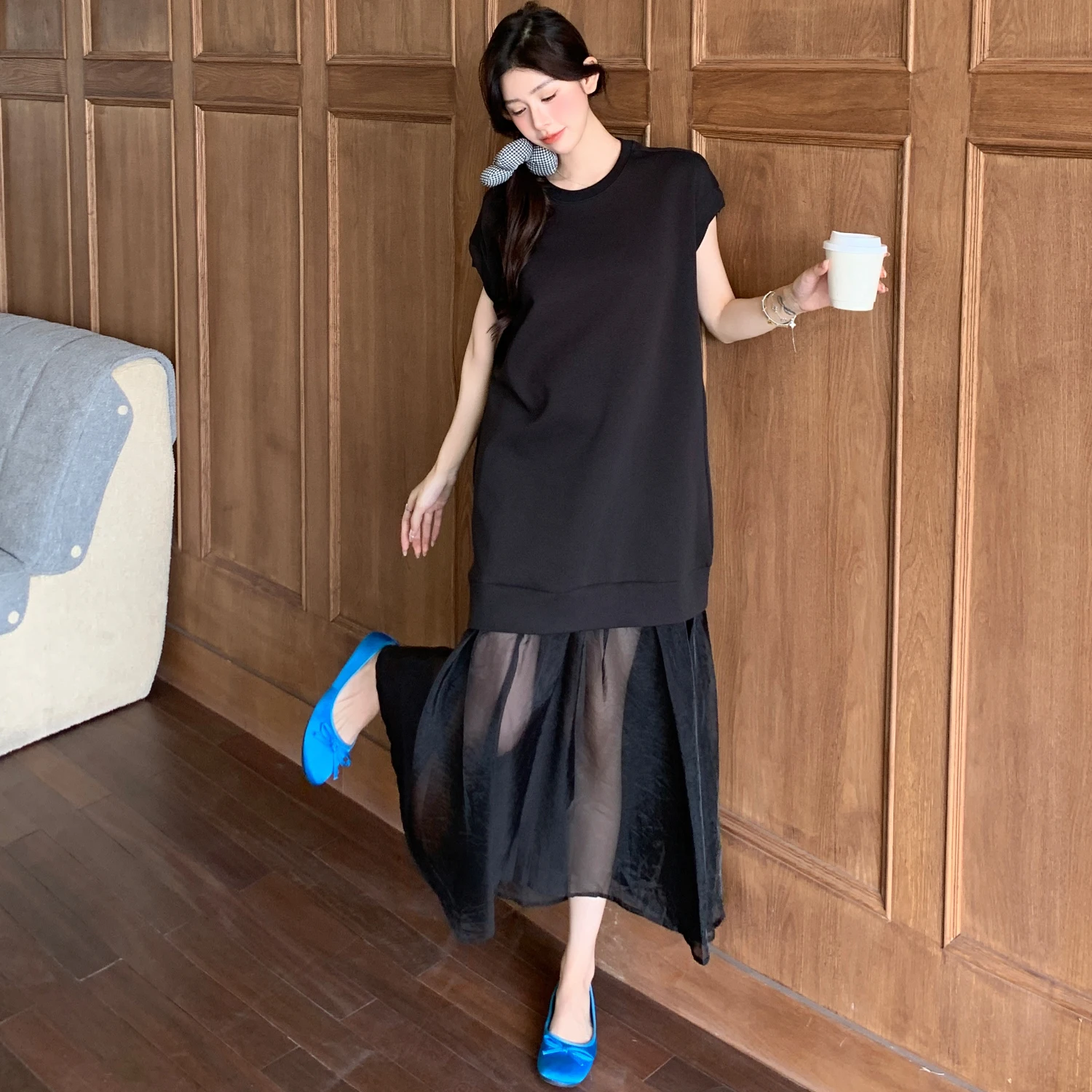 メッシュワンピースのコーデで通勤も夏も失敗しない方法は？