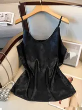 極上の柔らかさのサテン素材Vネックタンクトップ【女性用・スリム効果・高級感】