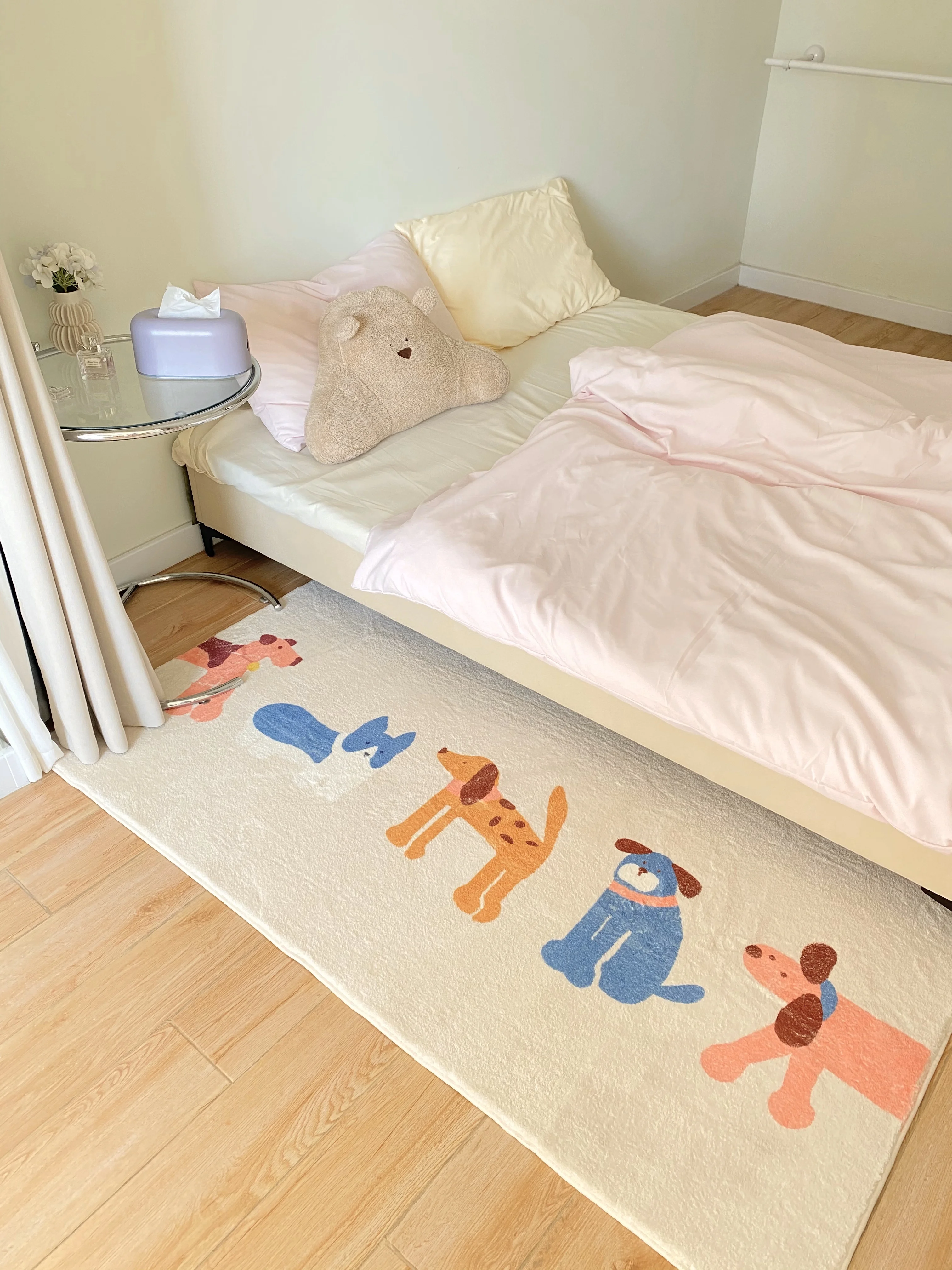 犬用タイルカーペットの選び方：カートゥーンデザインの子供部屋用ラグを実際の使い方で解説