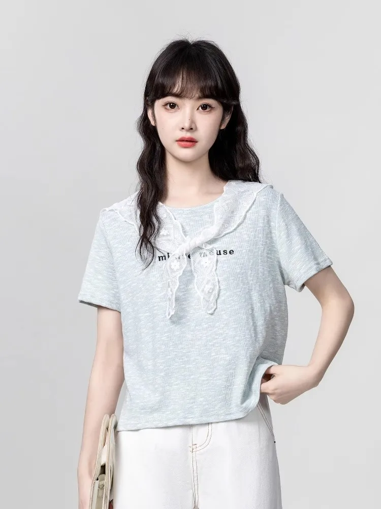 20代後半の通勤スタイルに欠かせない、デザイン性のある半袖Tシャツは今こそ選ぶべき？