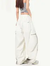 白色弯刀デザインの女性用デニムパンツ【夏用・フィット・ワイドレッグ・カーゴスタイル】
