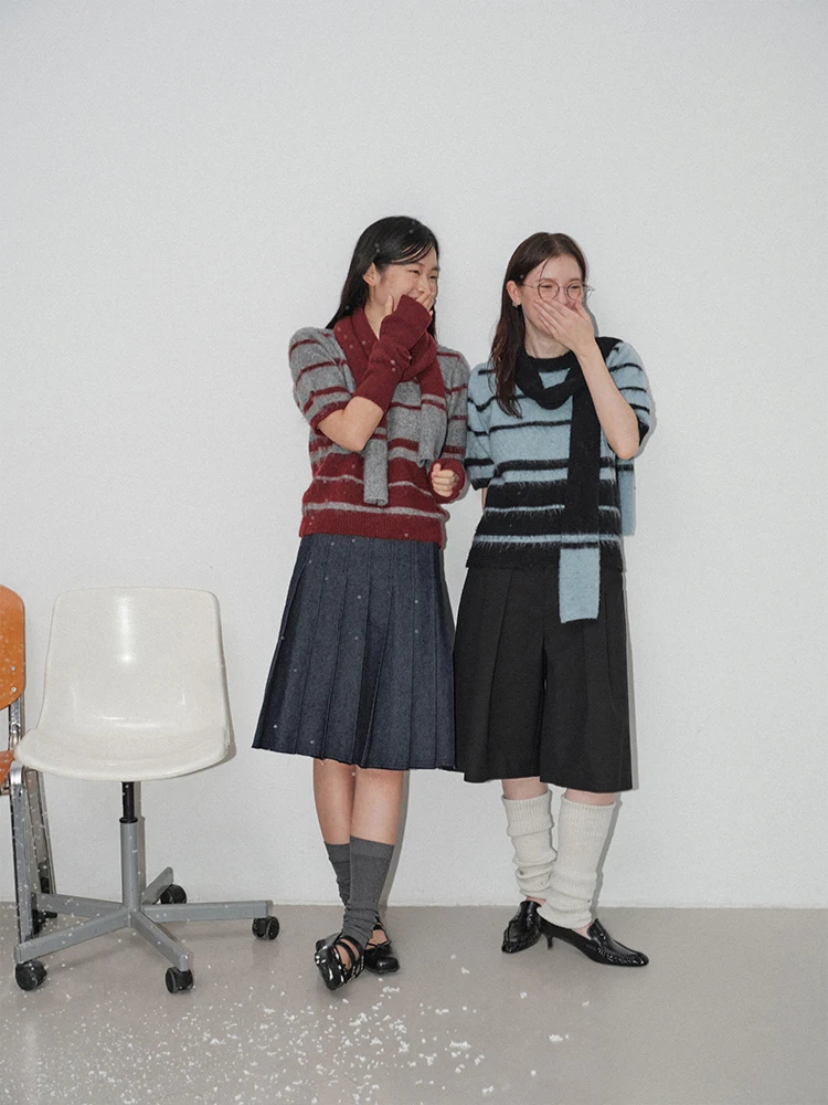 通勤の日常を彩る、シンプルなストライプが今、なぜ注目されているのか？