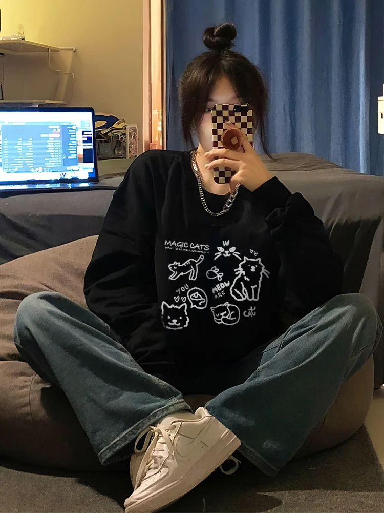 黒スウェットの着こなしに迷うなら、これひとつで解決できる？