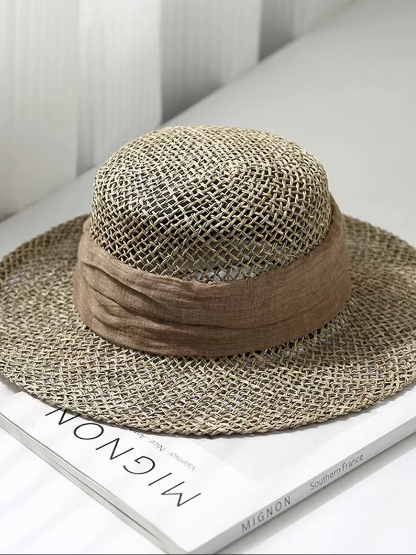 文芸的なデザインの大きな帽子：夏用海草素材のブリム付き草帽使い方とシーン別ガイド