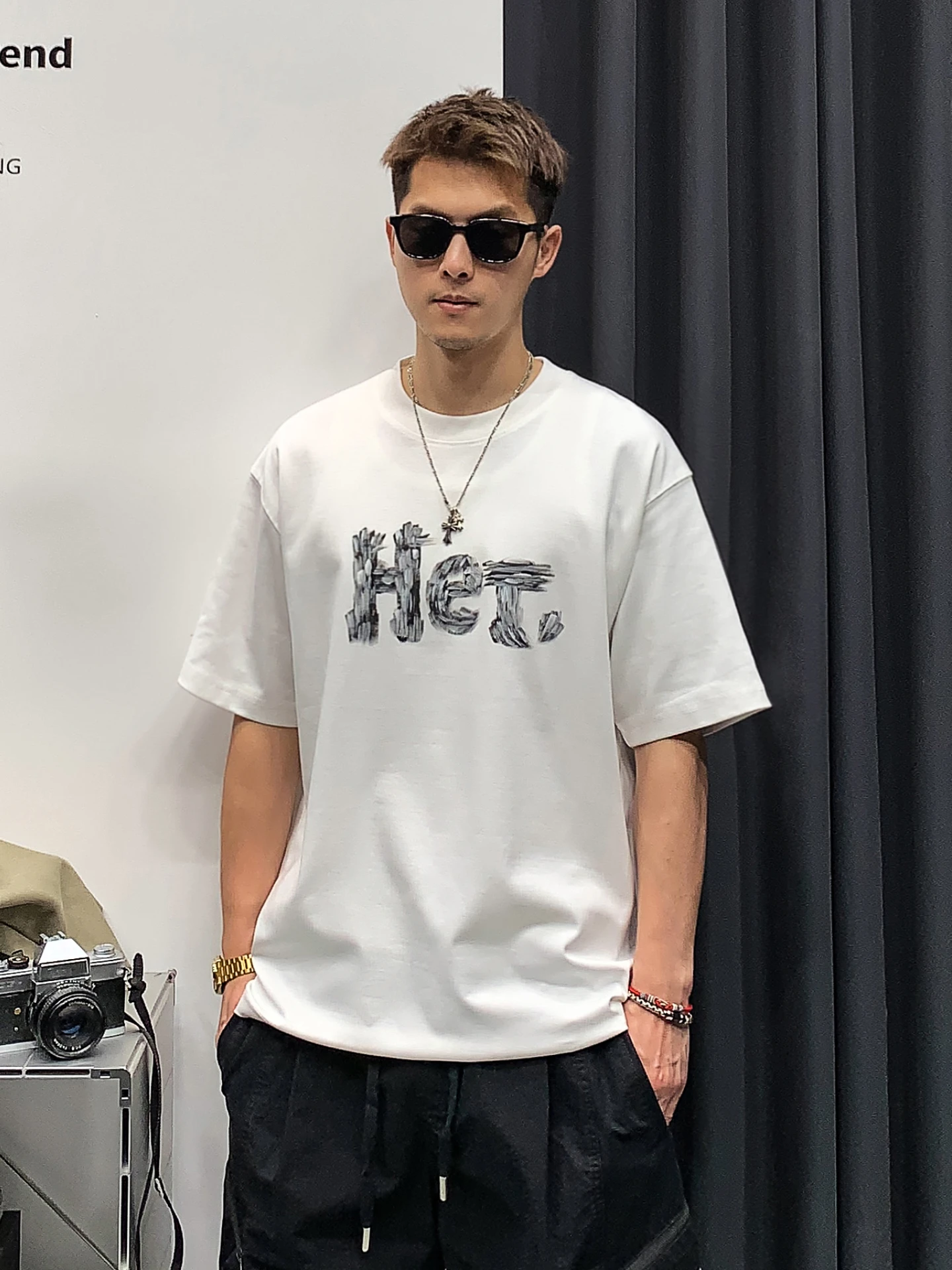 ストリートスタイル グラフィックプリント 半袖Tシャツ：かっこいい男子に最適なカジュアルアイテム