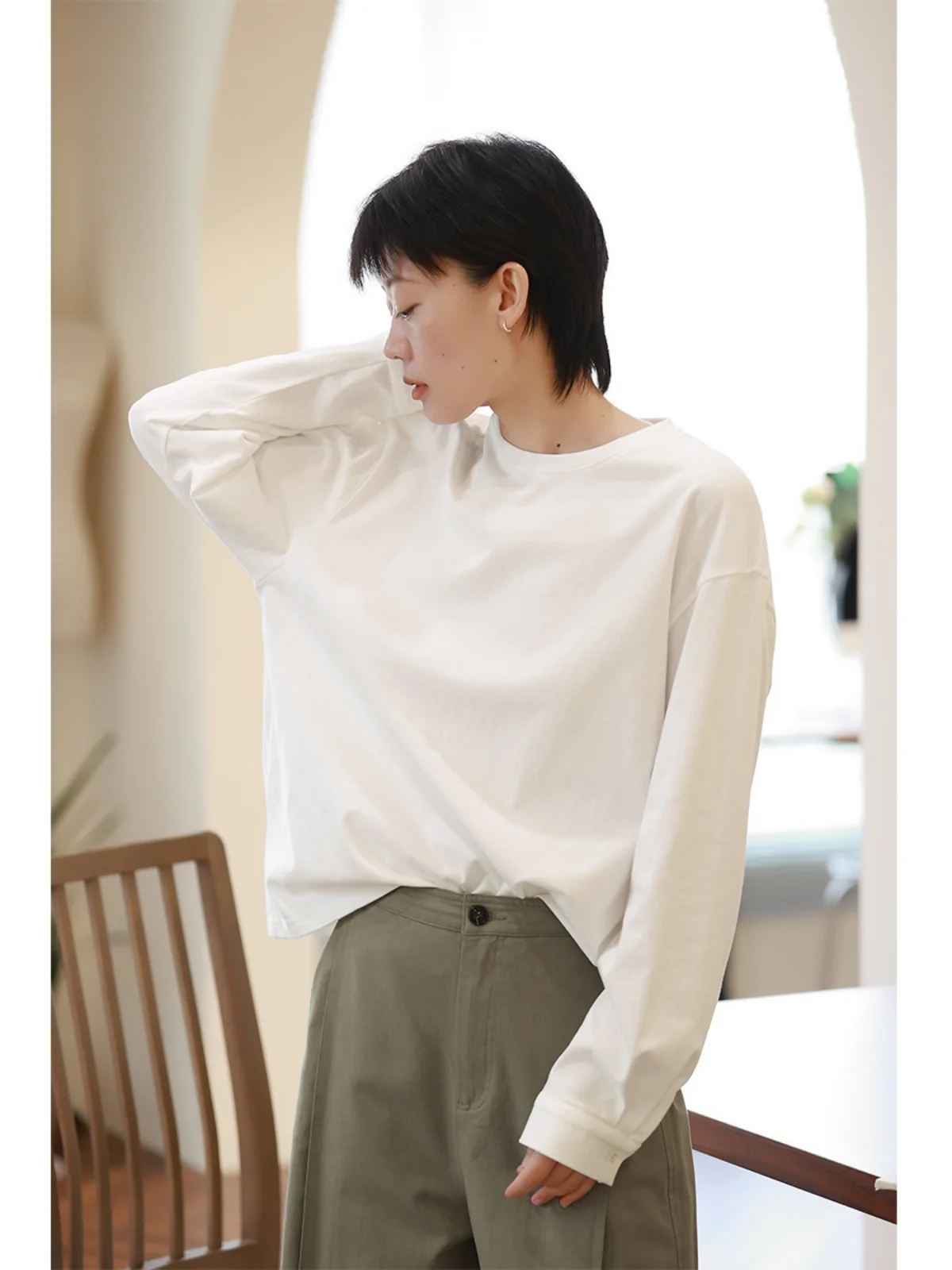ゆるいtシャツの選び方とは？5選で通勤から夏の日常まで、自分に合うスタイルを発見しよう