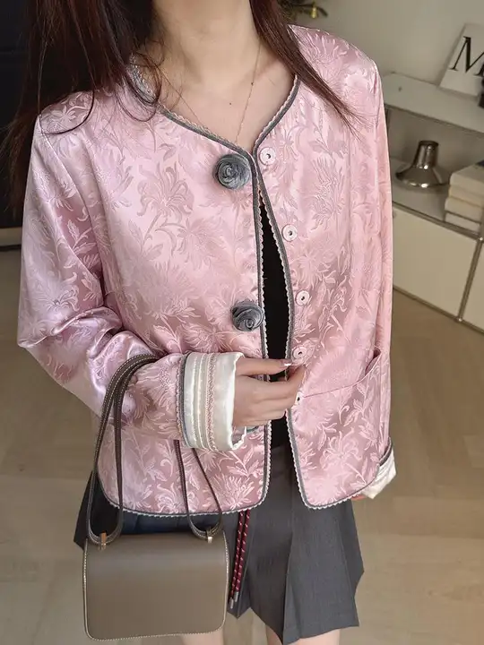 新中式デザインのラウンドネック花柄刺繍ベルベットジャケット【春用・立体的なバラのボタン付き】