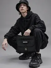 black dog メッセンジャーバッグ 斜め掛け 多機能 シンプル おしゃれ アウトドア 旅行 スポーツ 「BLACKDOG」