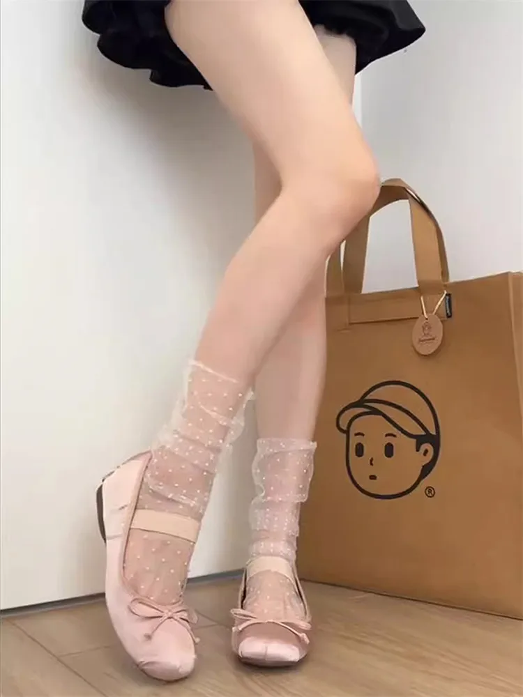 チュニックとシャツの境界を越える、通勤の「透け感」が心を癒す1着とは？