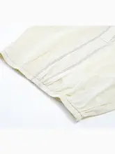 シックな高級感あるフレンチスタイルのブラウスとパンツのセットアップ（セットアップ対応）