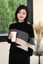 二色使いの長袖ウールニット【女性用・ハイネック・秋冬向け】