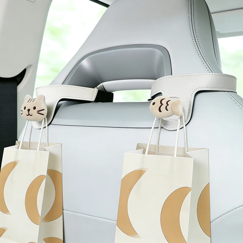 かわいいデザインの車用背面収納フック：汎用型掛けるタイプの実用性と適用シーン