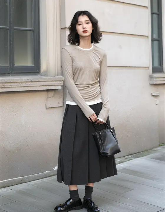 極上の柔らかさ！フィット感抜群のニットTシャツ【春用・ライサール・着心地の良いデザイン】（セットアップ対応）